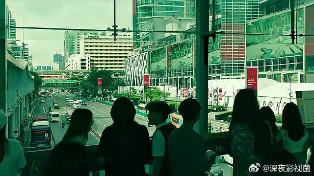 局长杀人灭口，不料警察身上有摄像头，全直播出去了