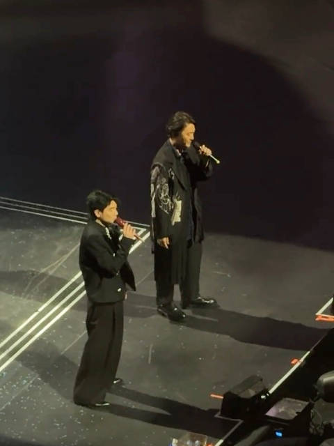 陈小春、郑伊健合唱《一起冲一起闯》