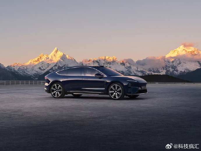 谁曾想到，合肥两家车企在卖国内行政豪车~~都是70万起，尊界S800 种 蔚来ET9