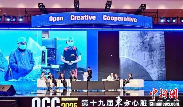 智能导管室的现场演示成为东方会的一个亮点。(东方会组委会供图)