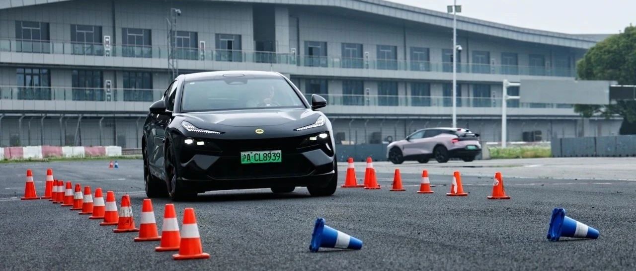 莲花赛道级安全驾驭训练营开放：展现国际大厂社会责任与担当