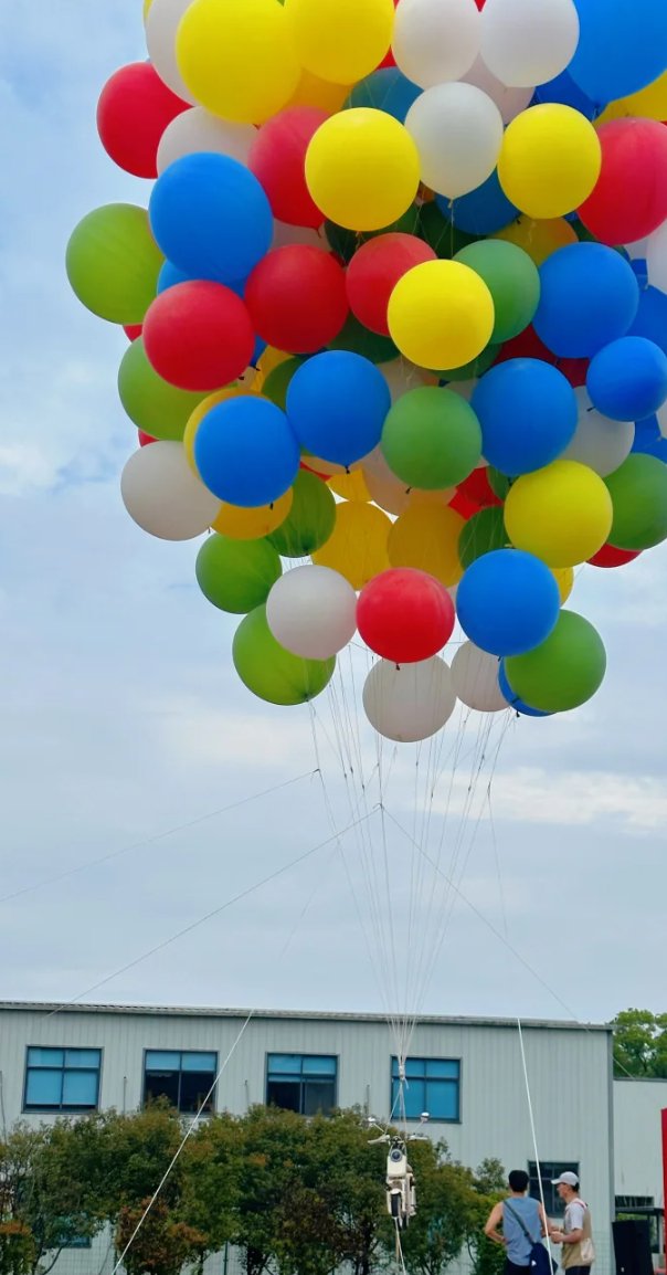 电动车禁止上楼，但是可以上天