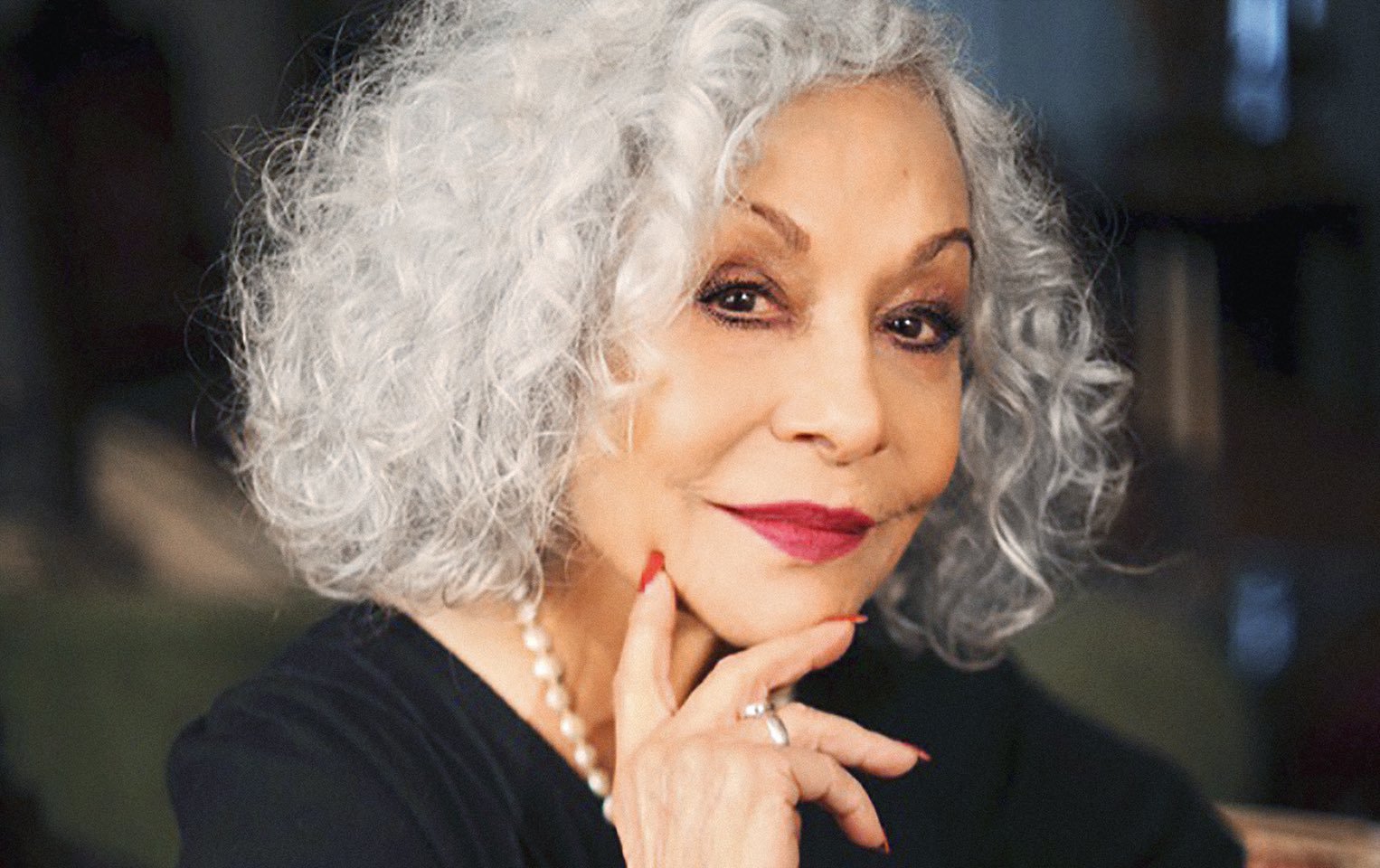 又走了一位演员——为奶奶配音的Renée