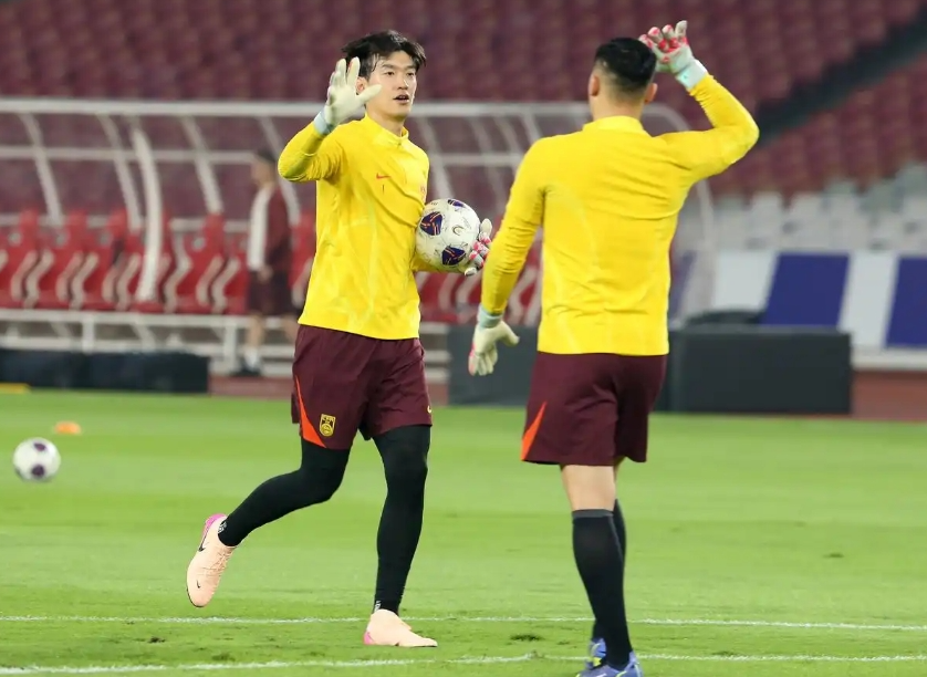 世预赛|国足5日晚9：45对阵印尼队，王钰栋、塞尔吉尼奥首发