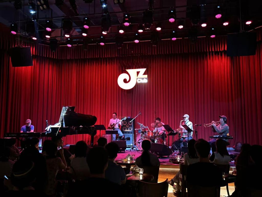 红手乐队在上海JZ Club