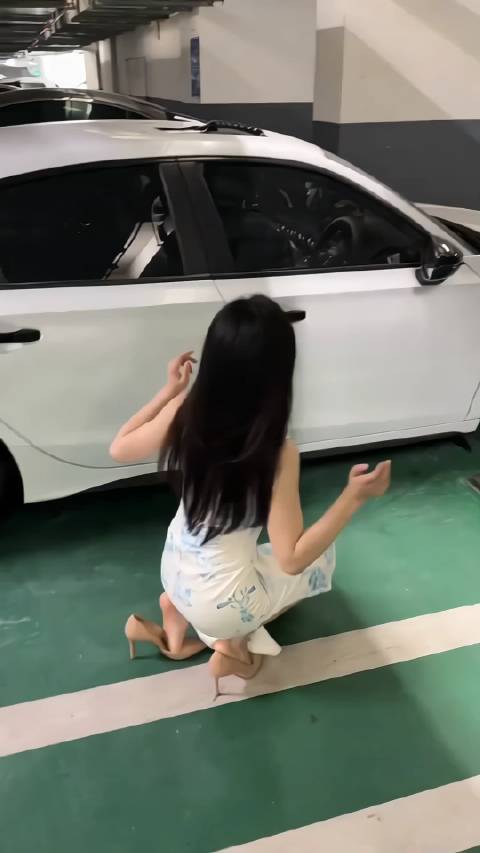 她在找阿杜么？