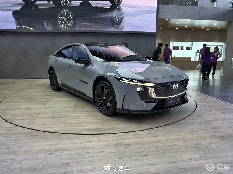 2025重庆车展：长安马自达EZ-6运动版售16.18万元起