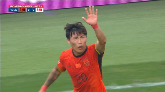 我的我的，谢文能主罚角球，直接开出底线