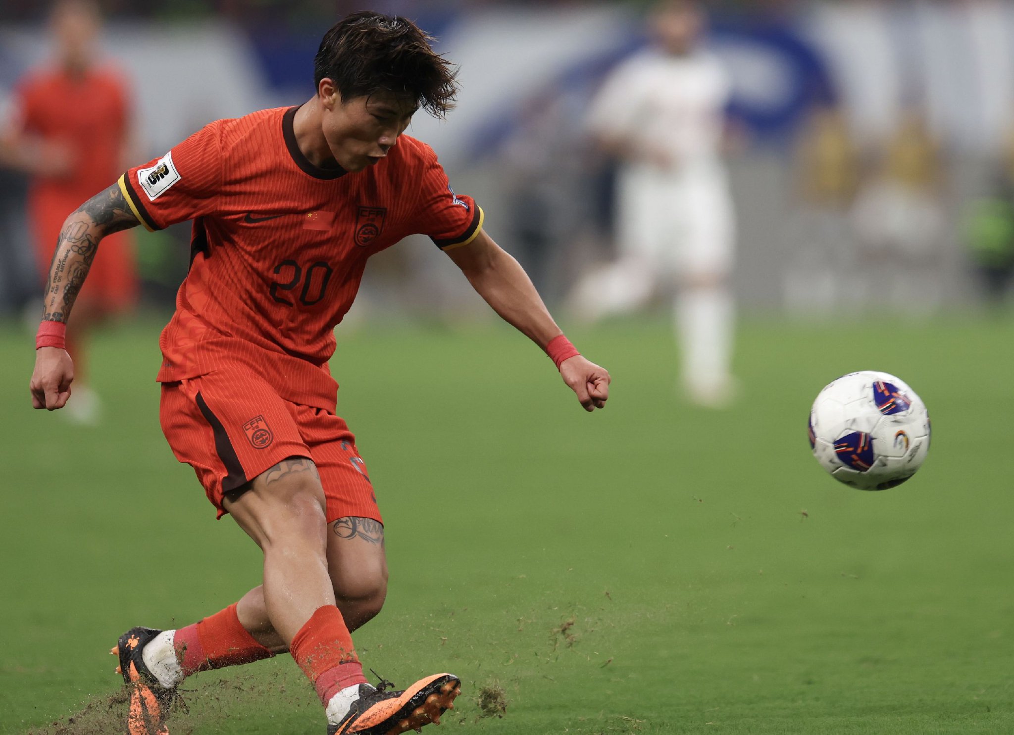 （体育）（38）足球——世预赛：中国队对阵巴林队