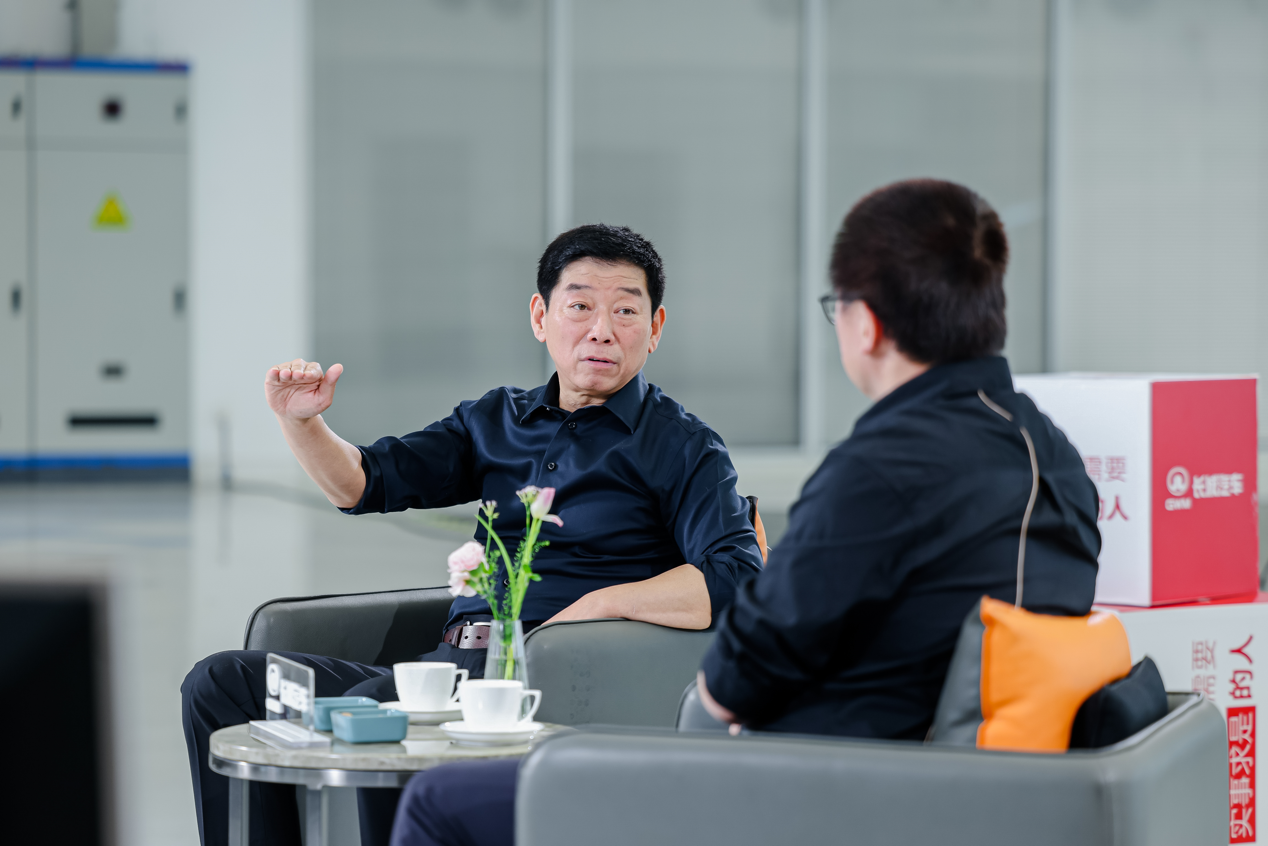 工信部严查车企“说一套做一套”，问题产品将公开通报，为恶性竞争“踩刹车”