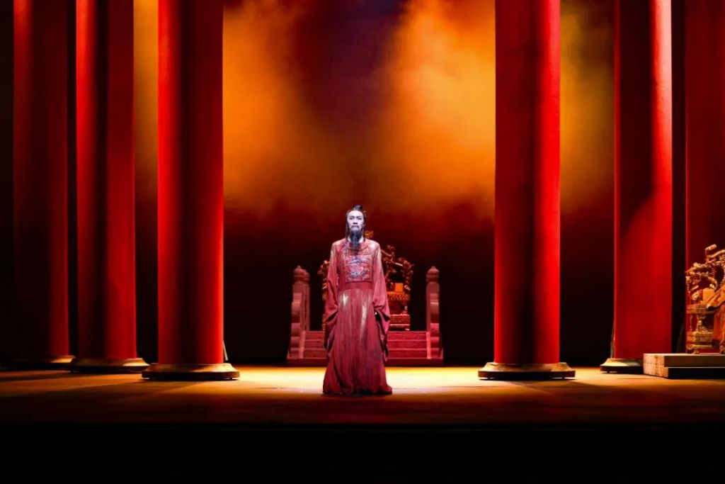 演出剧照，冯远征饰演的张居正大段独白感动观众 