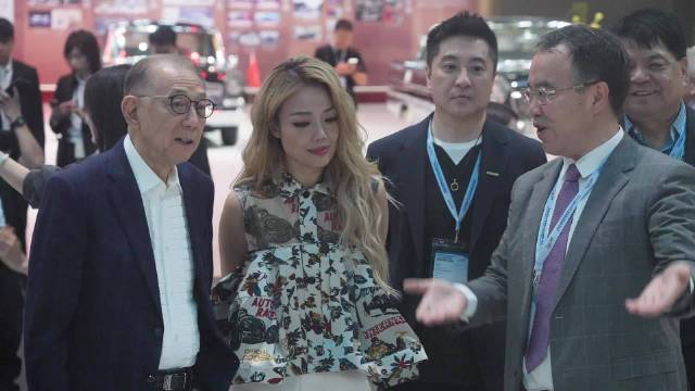 6月12日，以“新汽车·新征程”为主题的2025国际汽车及供应链博览会（香港）