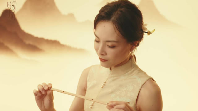 吴敏霞亮相中国时尚产业盛典，演绎千年传承之美