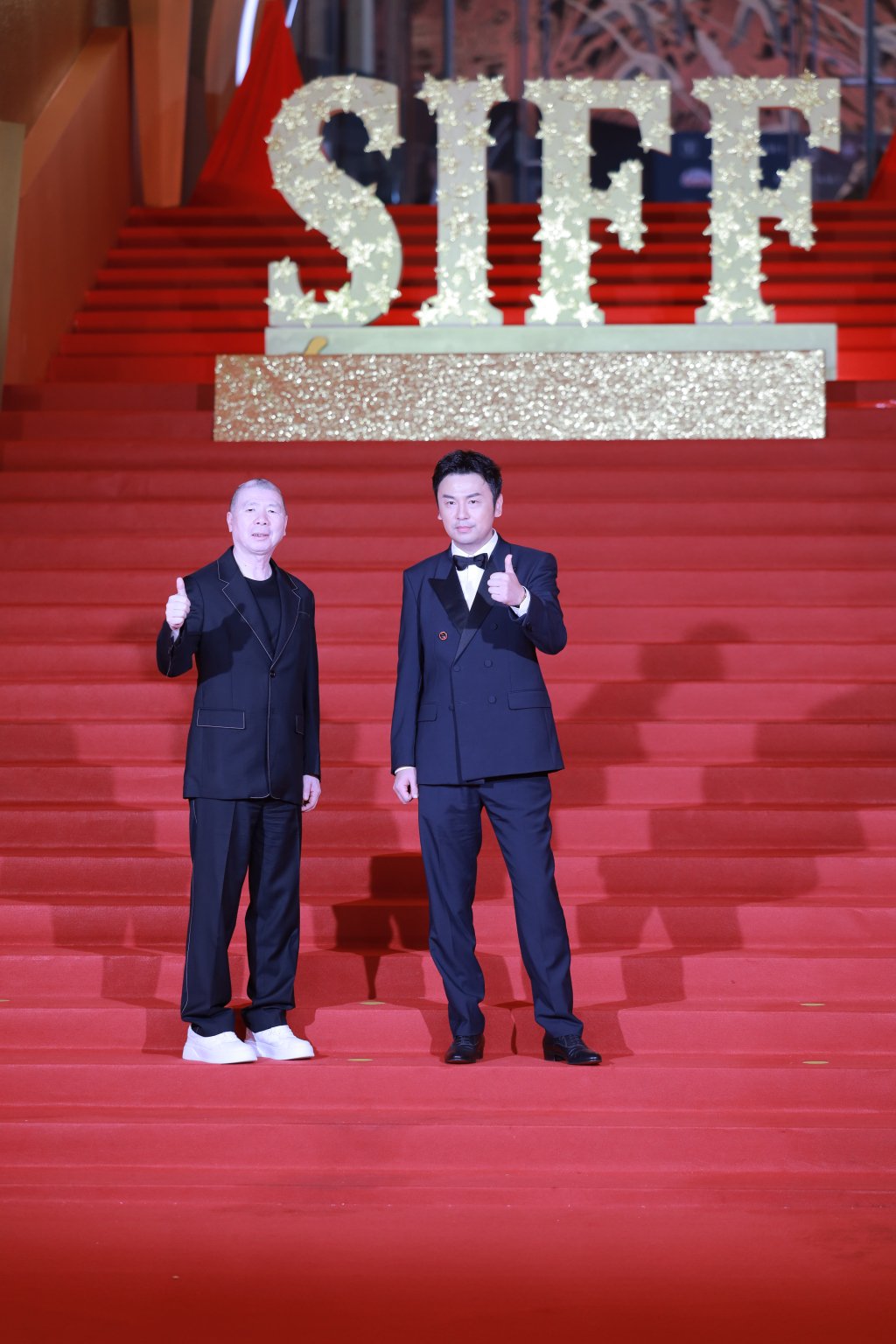 金爵红毯｜冯小刚雷佳音两个人的红毯，他们一起《抓特务》