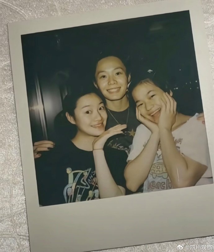 为陈艺文@cyw615_ 送出生日祝福并晒出合照，全红婵：生日快乐熊熊，我们永远爱你