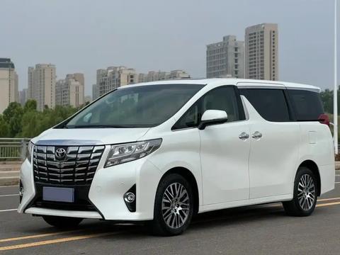 七座商务车市场趋势：智能化与舒适化并行