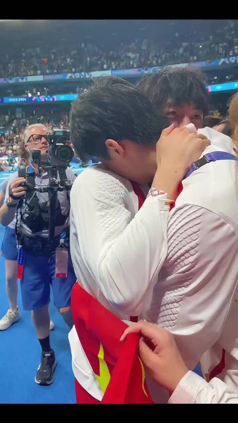 孙佳俊夺金后发文，风雪压我两三年我自踏雪至山巅