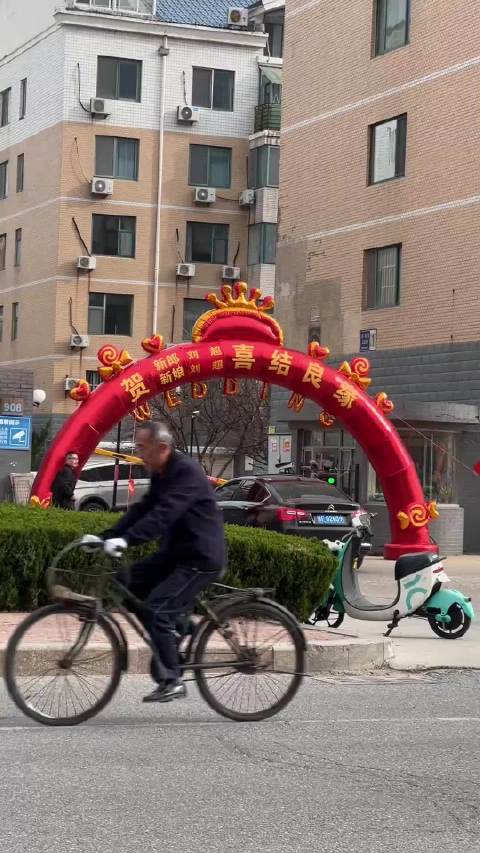 这首歌太应景了，白娘子和许仙都没有的缘分