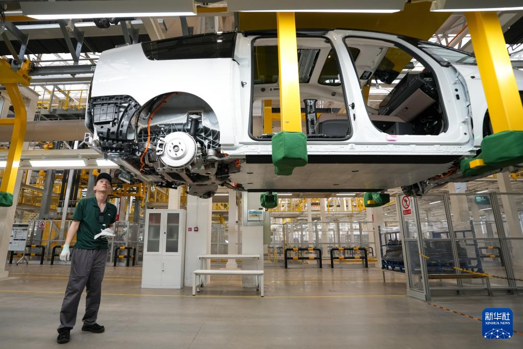 活力中国调研行丨感受北京新能源汽车生产脉动