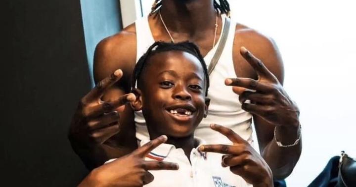 卡马文减跟队：皇马有意签下卡马文加弟弟，据说是天才球员