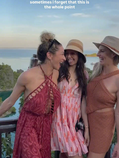 《吸血鬼日記》女主角 Nina Dobrev！點滴匯聚，幸福人生！