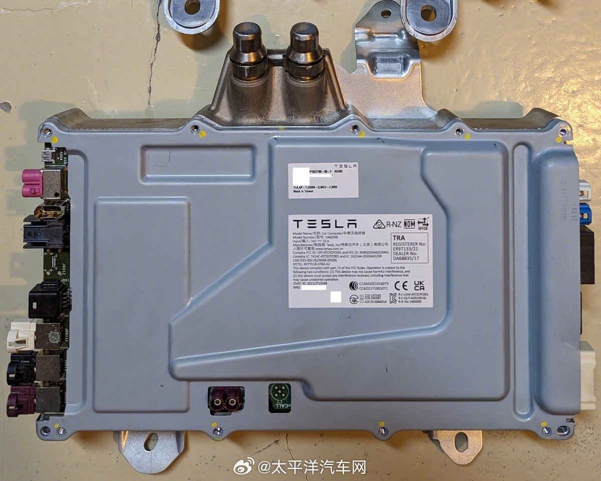 特斯拉下一代FSD芯片量产，算力2500TOPS碾压同行