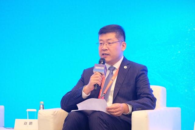 中国人保总裁赵鹏在2025陆家嘴论坛“全体大会八:完善绿色金融政策、标准和产品体系”上 澎湃新闻记者 胡志挺 图