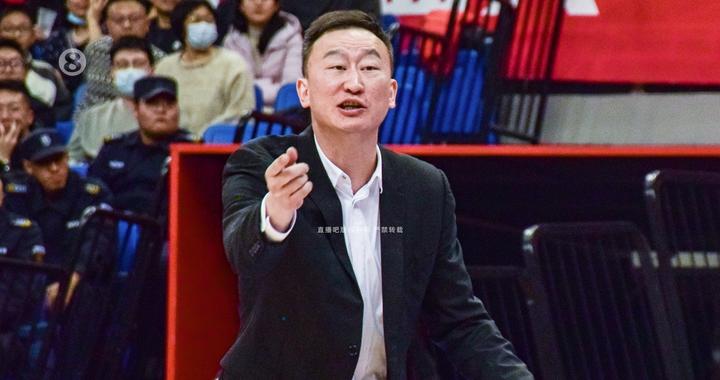 三年两进季后赛！队记：刘维伟和青岛完成续约