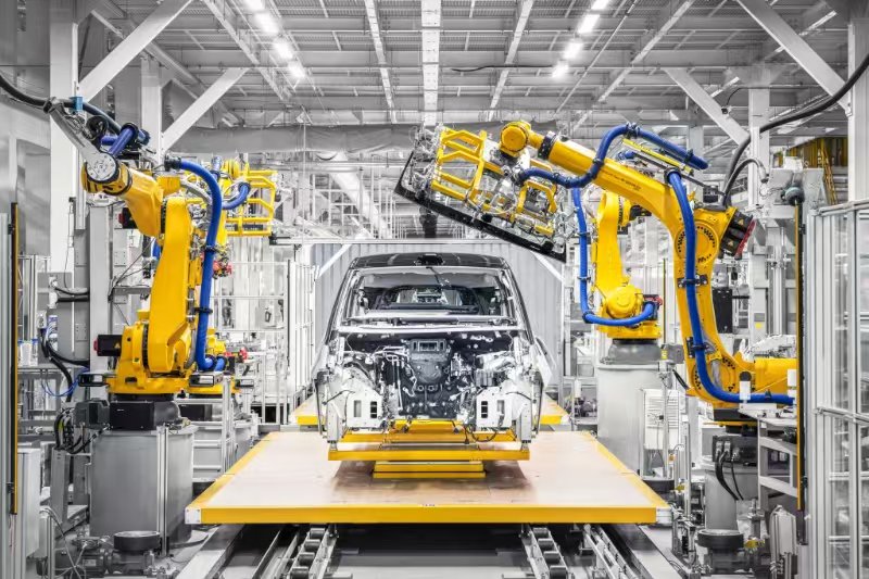 自研智造操作系统 北京新能源汽车智造升级 | 活力中国调研行