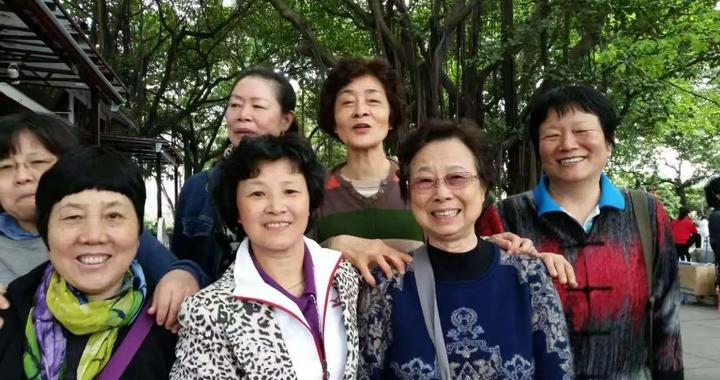 首届全运会乒乓球女单冠军胡克明：在决赛战胜张怡宁主管教练李隼……