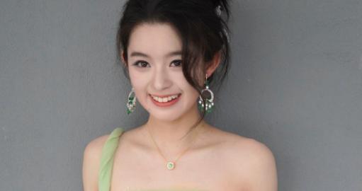 黄杨钿甜主演的《冰湖重生》（《楚乔传》续集）《人鱼》，位列新剧片单