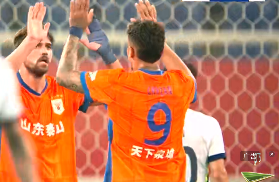 半场战报|泽卡头球破门，泰山暂时1：0领先三镇