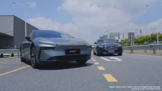 小鹏P7+驾乘舒适性超越40万级豪华车，蝉联15-20万级销冠