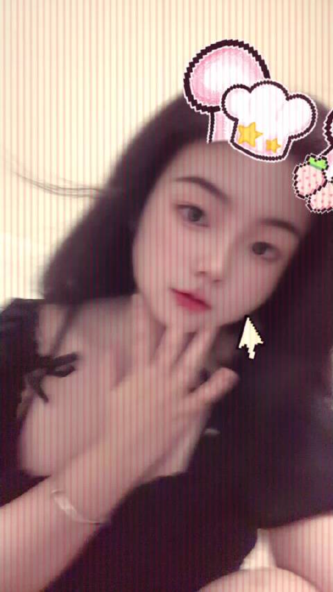 网友分享日常：鸡翅自拍篮球带鱼奶茶