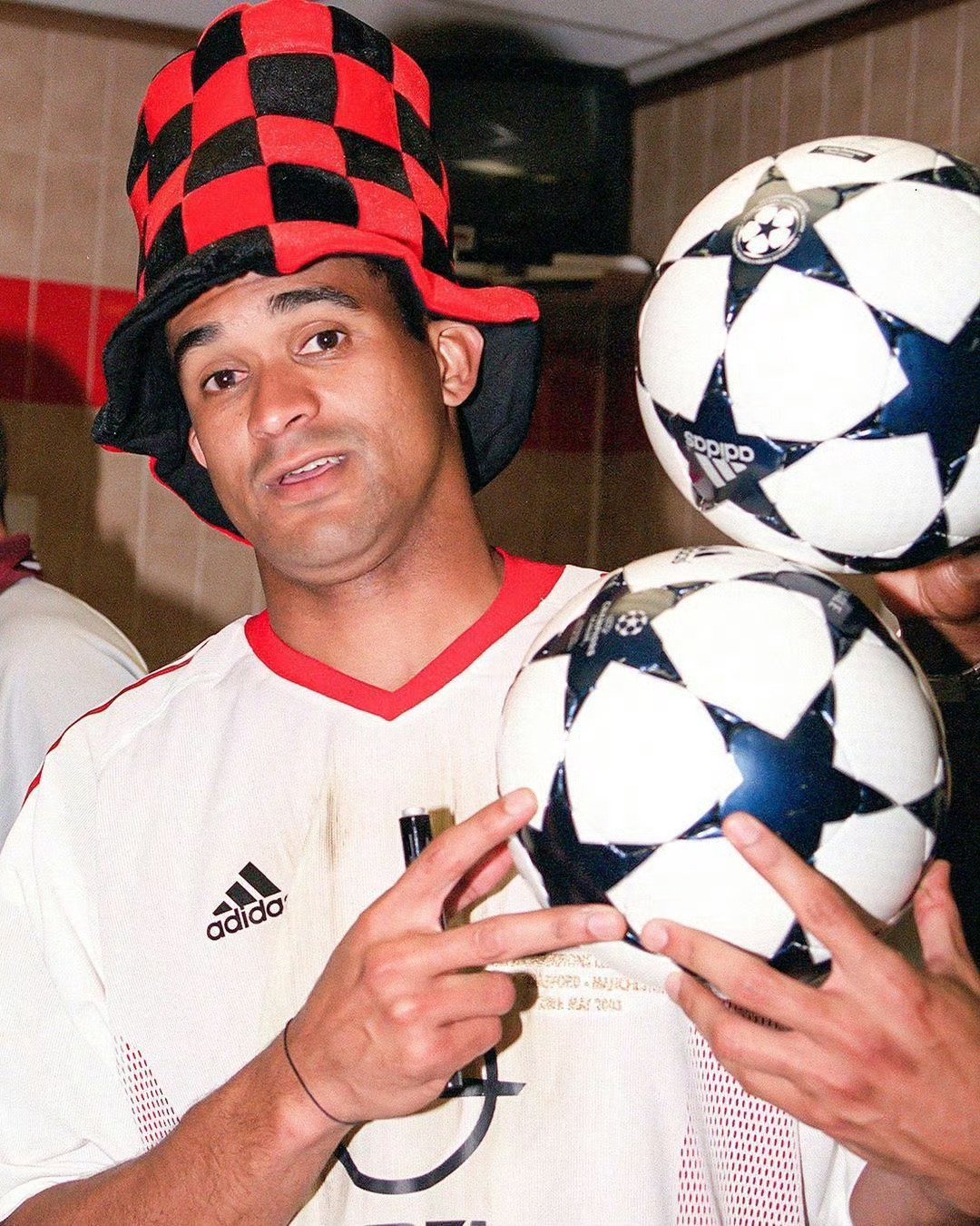 米兰名宿塞尔吉尼奥生日快乐