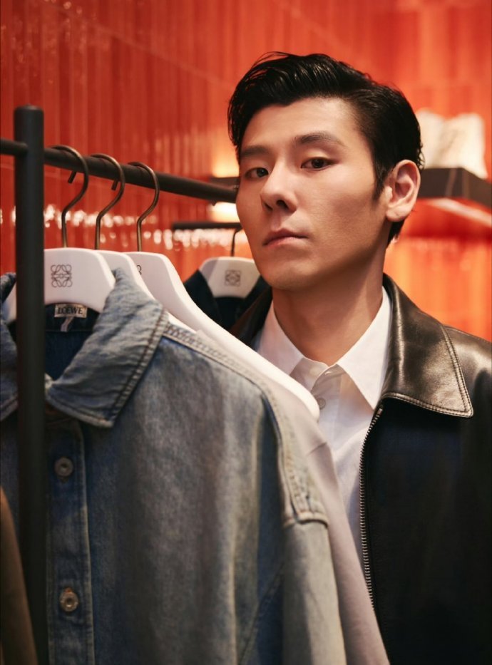 蒋奇明感谢父母支持演艺事业