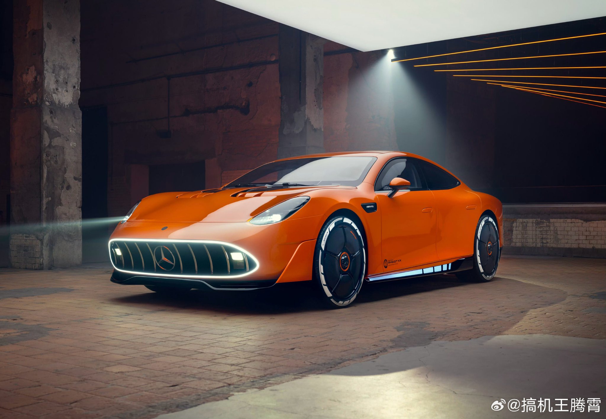 奔驰AMG GT XX概念车亮相，三电机1360匹极速360km/h