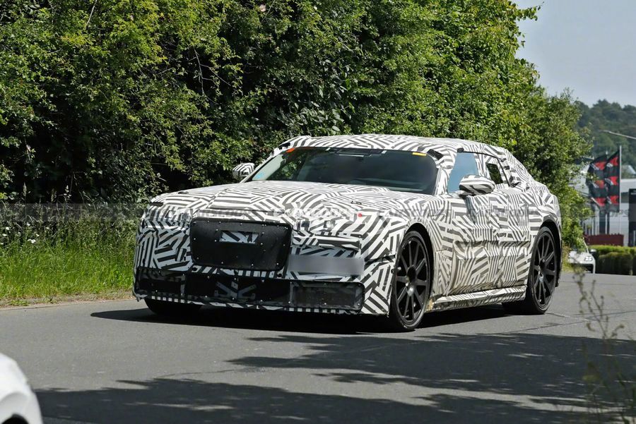 捷豹电动四门GT跑车路测图曝光，续航达692公里