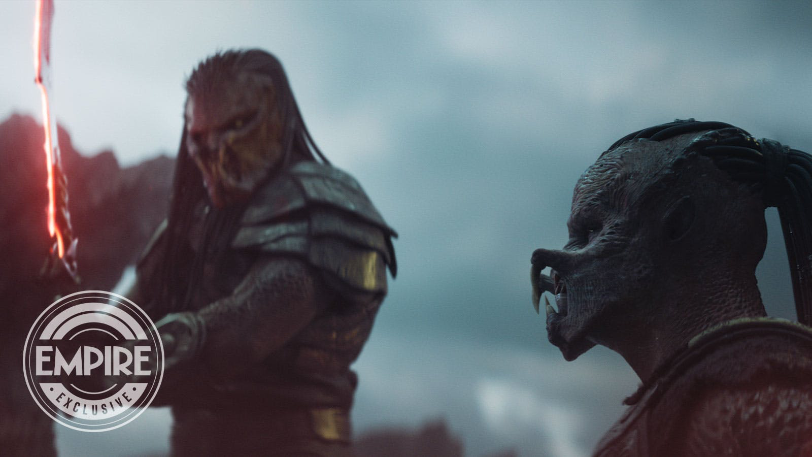 《铁血战士：杀戮之地》曝新剧照，艾丽范宁主演原班人马回归