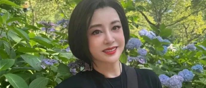 74岁刘晓庆辟谣去世传闻