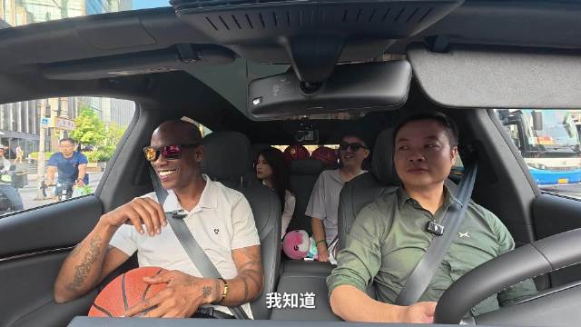马布里体验小鹏G7后欲考中国驾照