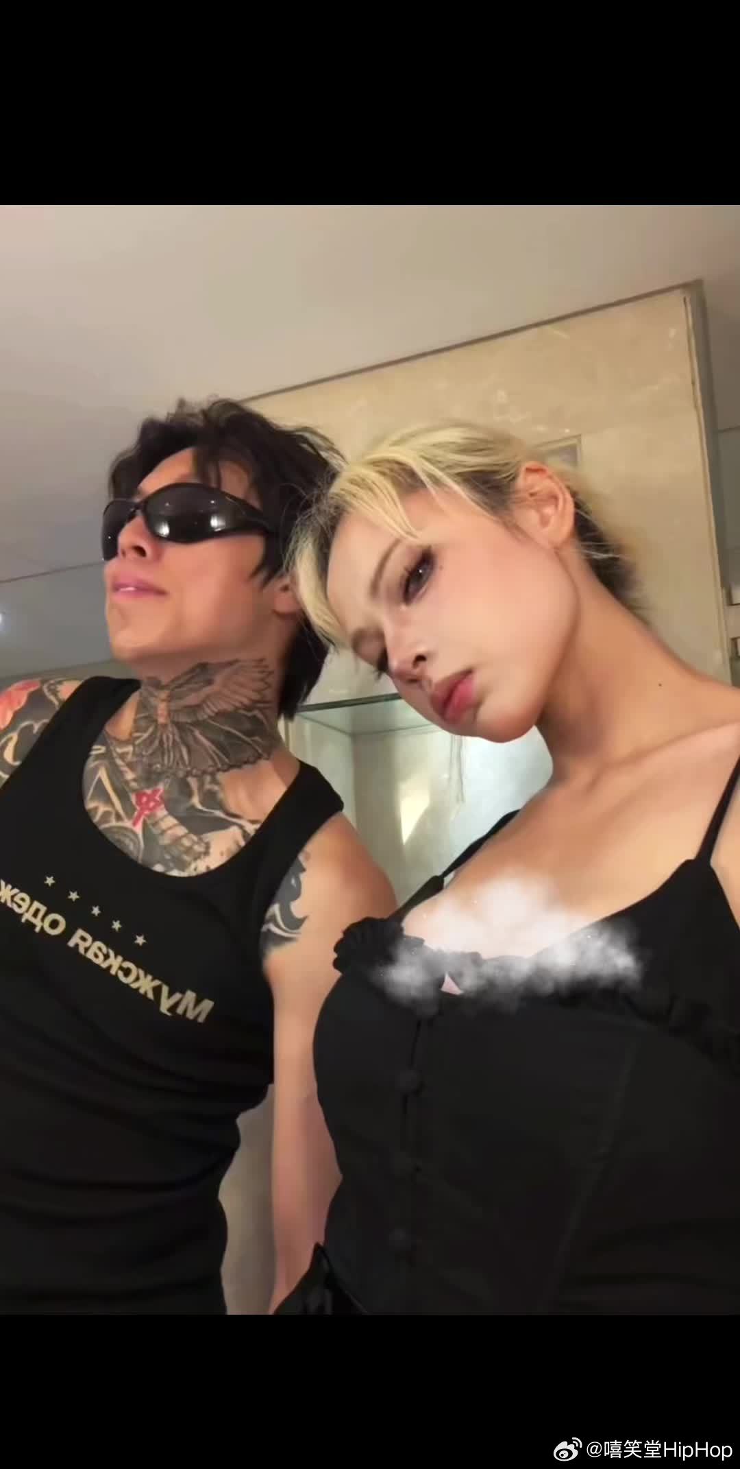 PSY.P与妻子大鲨鱼公开秀恩爱