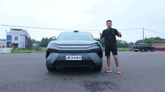 比亚迪旗舰SUV唐L三电实力强劲，底盘与智能驾驶待验证