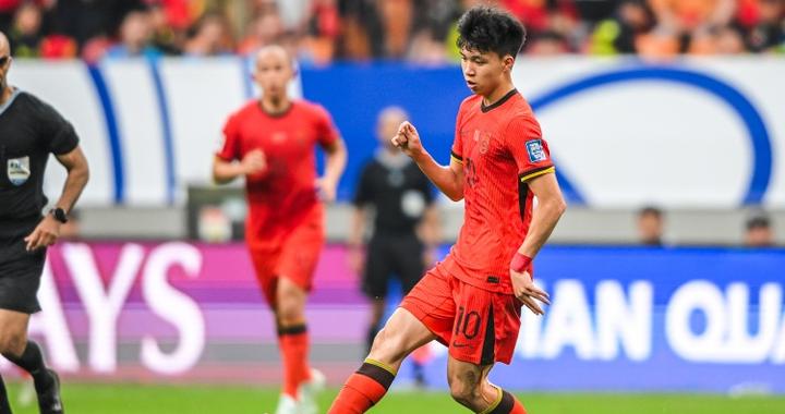 博主：王钰栋绝对被高估了 真不知道黄政宇有什么优点