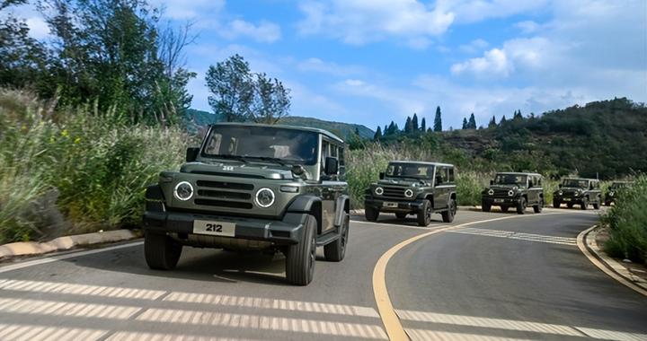 当“苏超”遇上硬派越野车，212 T01让更多普通人拥抱越野生活