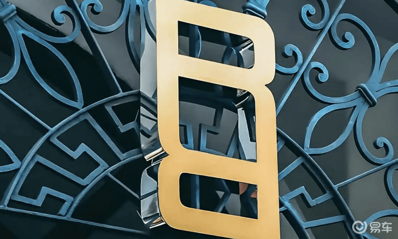 路虎揽胜发布全新标识 “Range Rover”标识依然保留