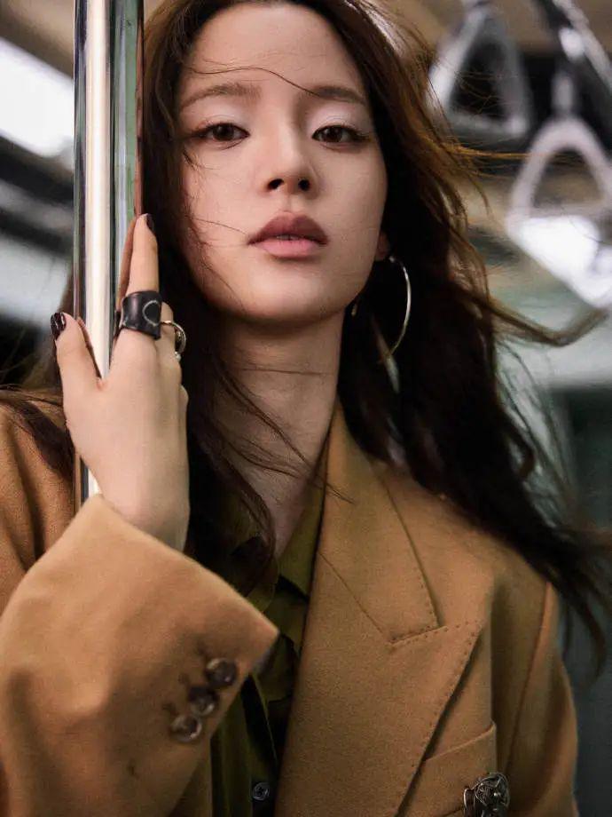 椰壳缠着绿大暗拼儿子？欧阳娜娜移情马伯全？周深录节目受伤？邢昭林弟弟进圈？姨太问答