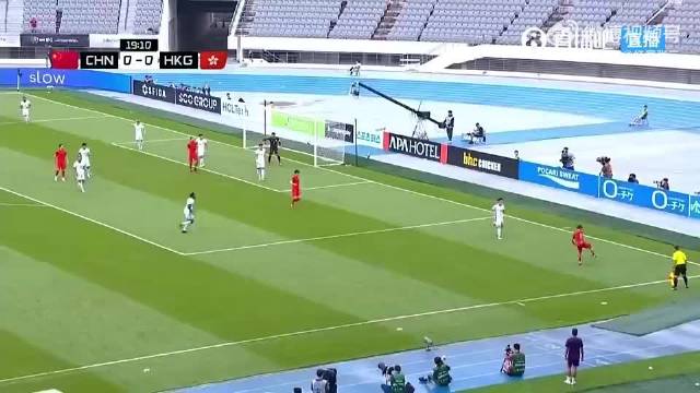 笑的！怎么不算是世界级的庆祝动作，凭这一套滑跪都要恭喜黄政宇进球