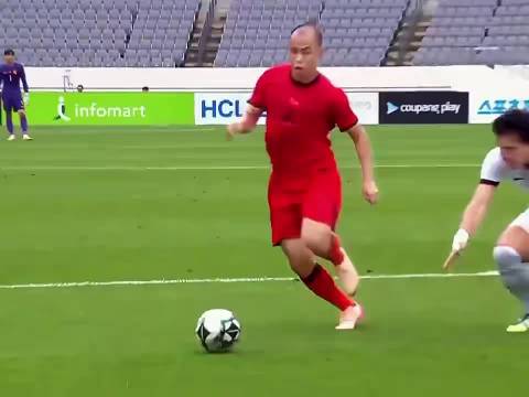 国足东亚杯破球荒，黄政宇运动战破门创2025首球