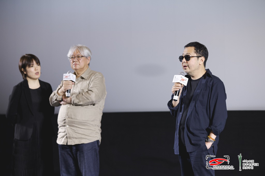 《淘金记》映前导赏环节，贾樟柯和市山尚三分别发言